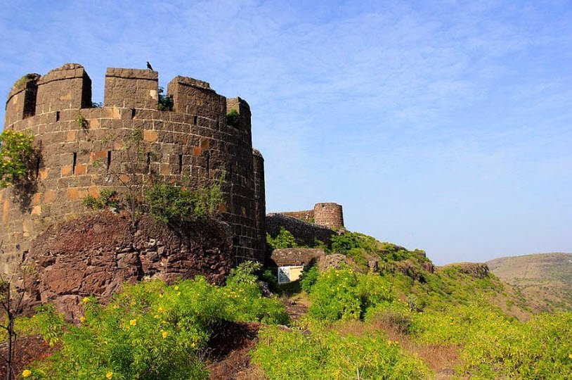Malhargad/Sonori Fort, Kalewadi, Maharashtra, India
